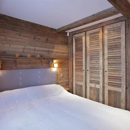 木屋 Chalet Ajacour 谷雪维尔